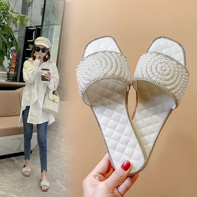 Женские летние шлепанцы 2020 в клетку с жемчугом на плоской подошве повседневные