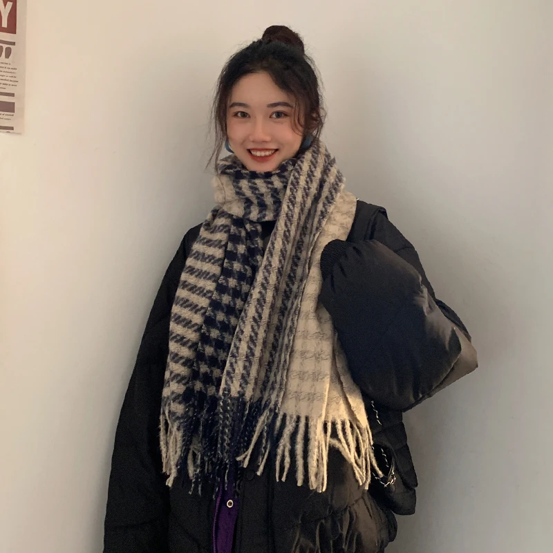 Houndstooth ins scarf female autumn winter 2021 new Korean version of wild student shawl warm scarf male trend Ladies scarves