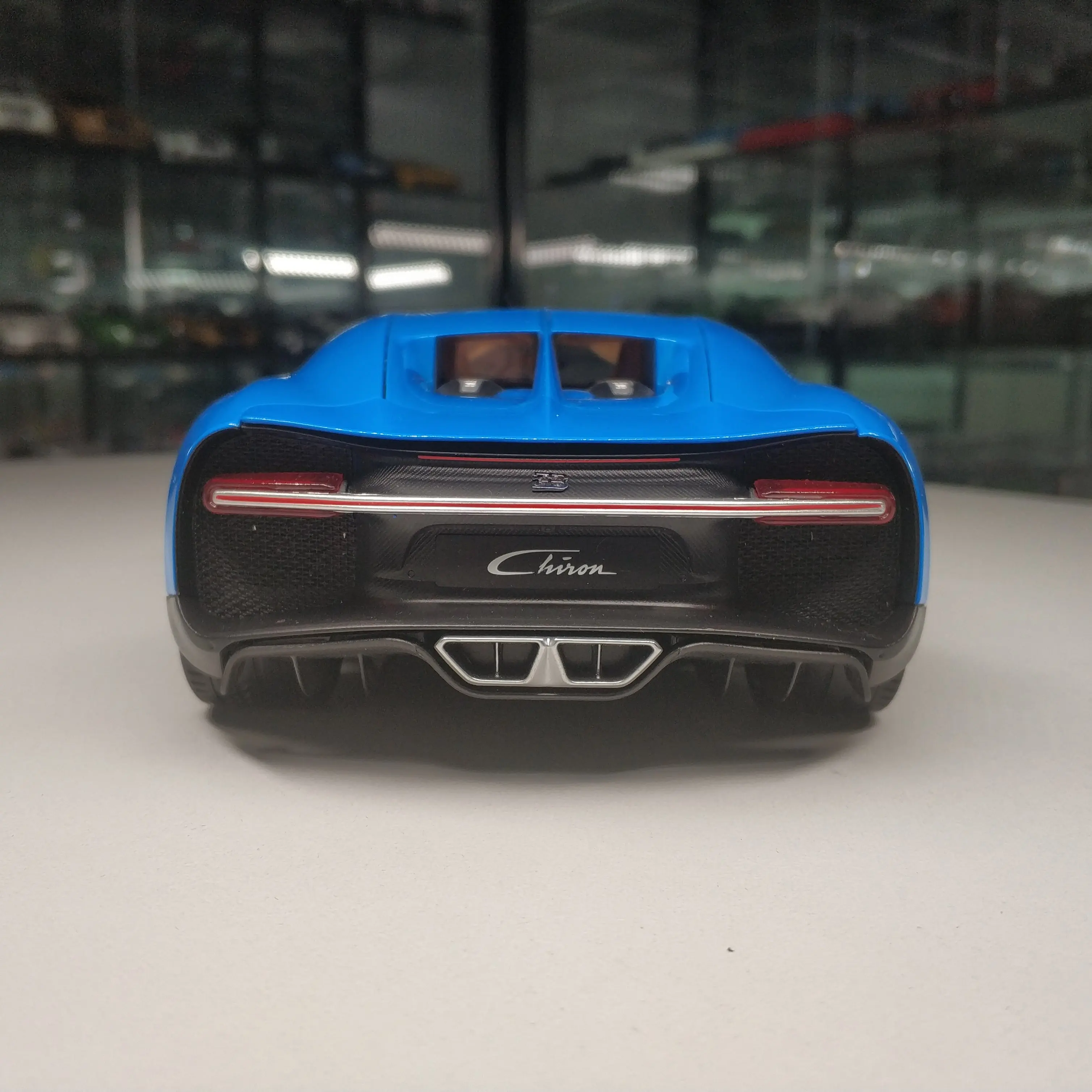 Велли гтауто 1/18 масштаб 1:18 2016 Bugatti Chiron Супер Спорт гоночный автомобиль дисплей