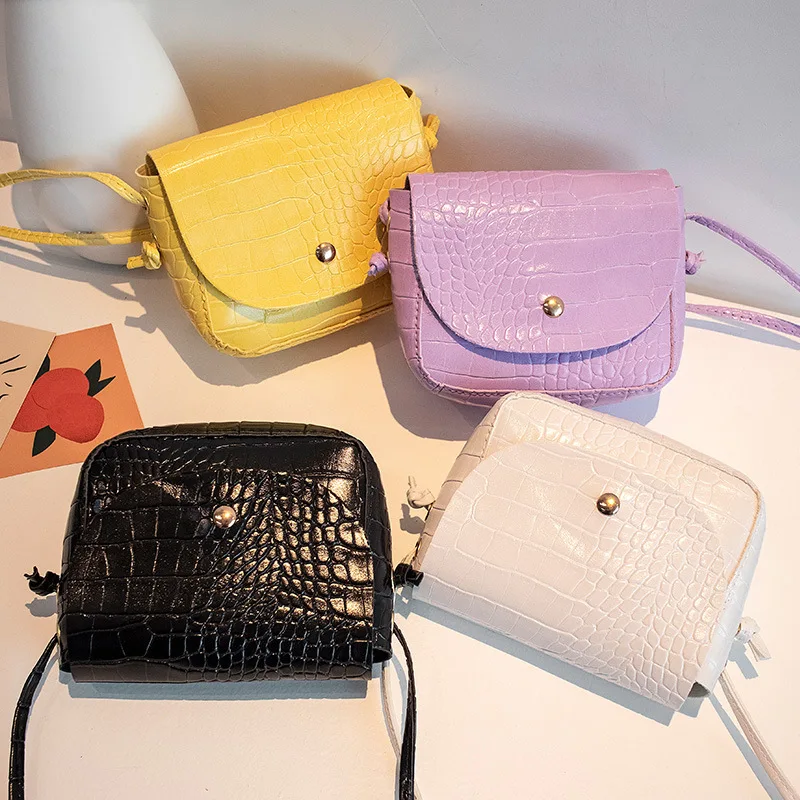 

2021 new pattern simple shell bag magnetic buckle one-shoulder small square bag fashion casual mobile phone bag