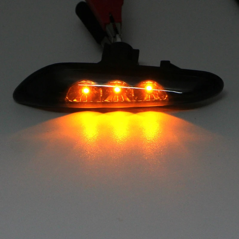 

2 Pcs LED Side Marker Lights Turn Signal Lights Indicator for bmw E82 E60 E90