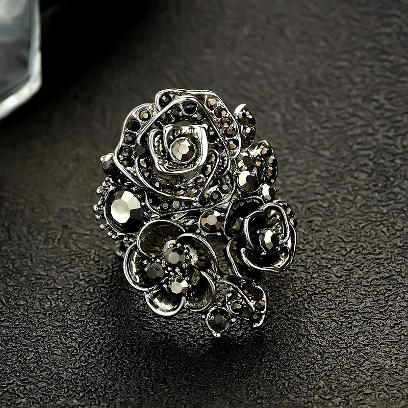 

Vintage Ancient Silver Color Black Rose Flower Inlaid Crystal Rhinestone Zircon Female Ring for Women Party Jewelry Accessories