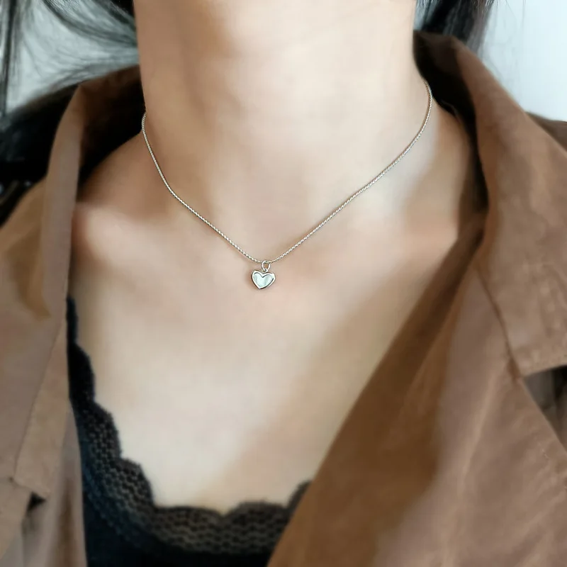

925 Sterling Silver Shell Heart Shape Charm Necklace For Women Creative Pendant Elegant Party Jewelry dz620