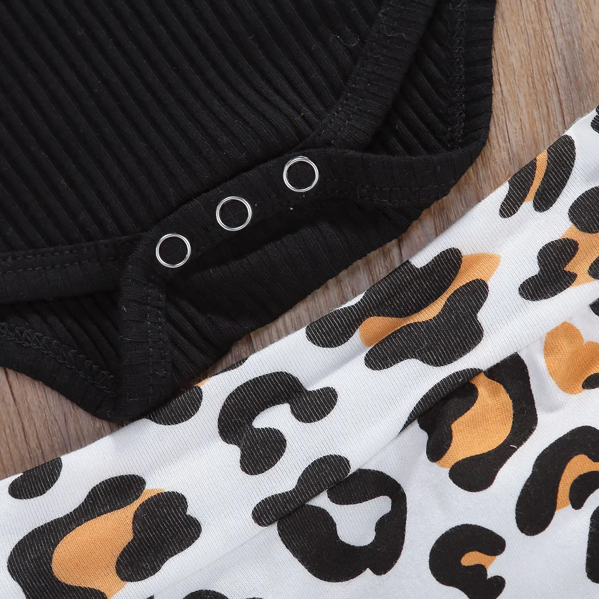 

Newborn Infant Baby Girls Boys 3pcs Clothes Sets Sleeveless Solid Romper Tops Print Shorts Headband