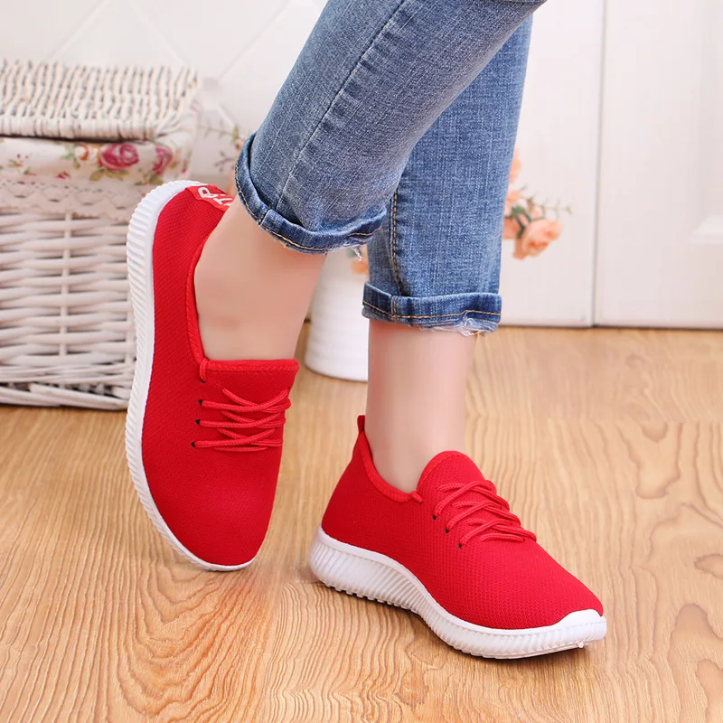 

2021 Women's Shoes Spring New Flat-bottomed Running Stall Shoes A Pedal Old Beijing Cloth Shoes Women's Casual Sports Shoes