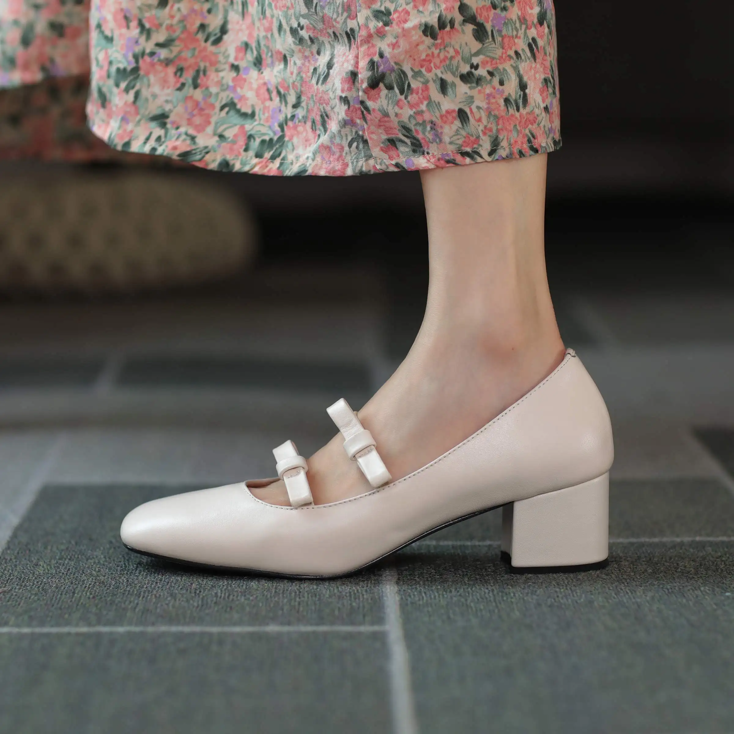 

Krazing pot 2020 fashion cow leather Mary janes square toe high heels slip on solid sweet shoes concise dress women pumps L56