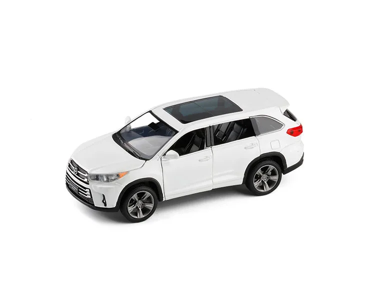 Белый 1:32, TOYOTA, все новые модели автомобилей Highlander, литая под давлением, металлическая модель внедорожника, 6 дверей, можно открыть, подарок для детей, рождественские игрушки - Цвет: Белый