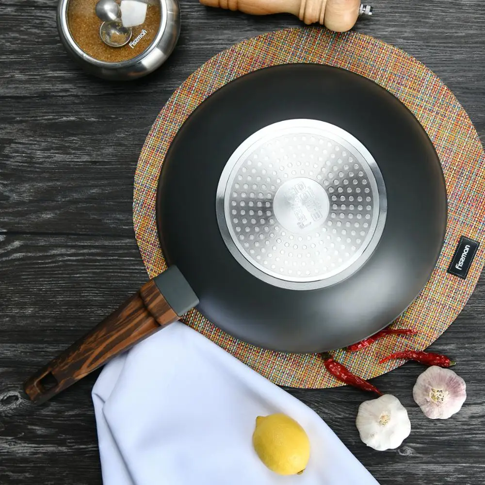 Кастрюля для вок серии FISSMAN CAPELLA с черным мраморным покрытием индукционная