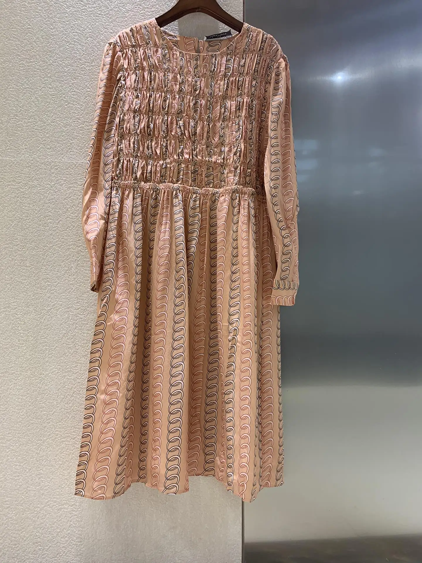 

21 spring and summer silk elastic round neck long-sleeved waist dress silk