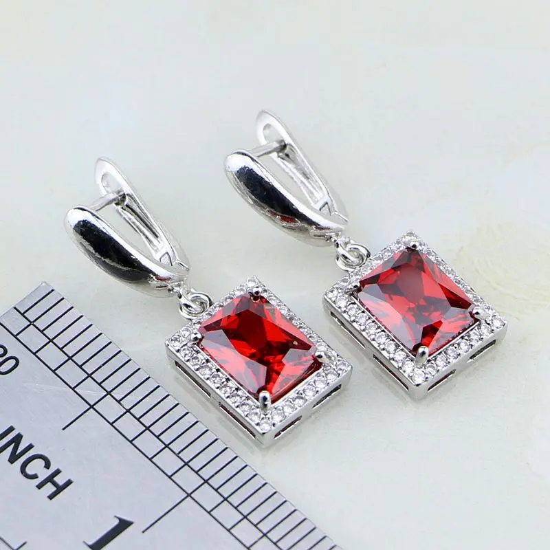 Комплект из колье и серёг серебра 925 пробы с красным гранатом |