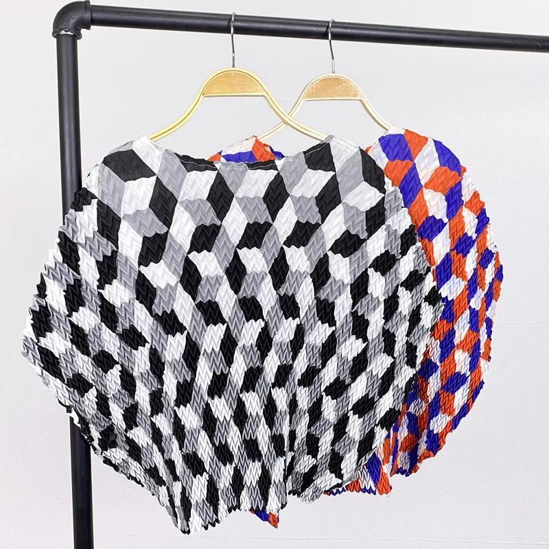 

2021 Summer Plaid Print O-neck Women's T-shirt Pleated Tops