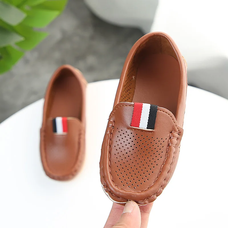 Мокасины детские из ПУ кожи мягкие кроссовки лоферы без застежки повседневная