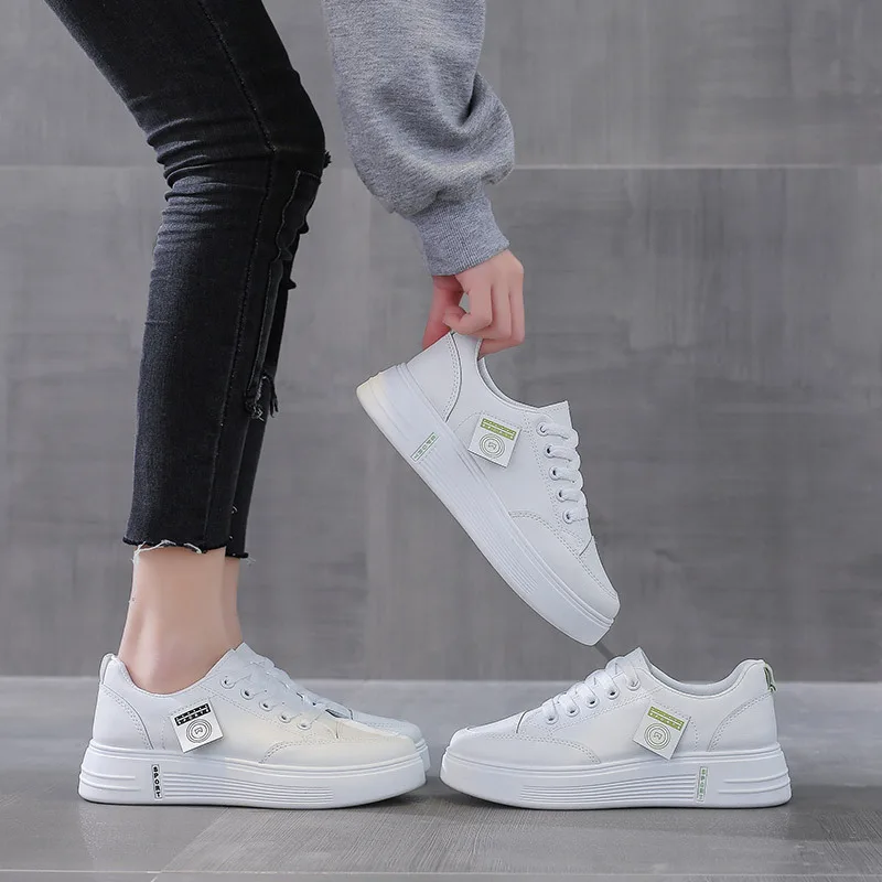 2021 удобные кроссовки на толстой подошве женские модные повседневные белые