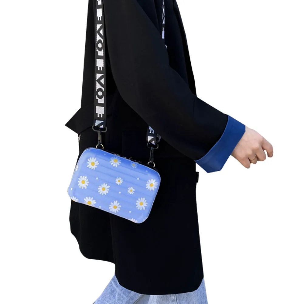 

Ladies Fashion Daisy Pattern Cosmetic Case Shoulder Bag Women Mini Hard Suitcase Crossbody Bag Portable Wear-resistant Bags