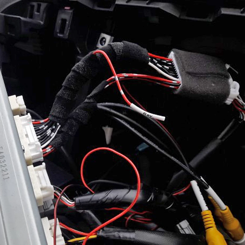 SINOSMART C28D 28 PIN Соединительный кабель для Toyota OEM Монитор Aux аудио и видео без повреждения автомобильной проводки