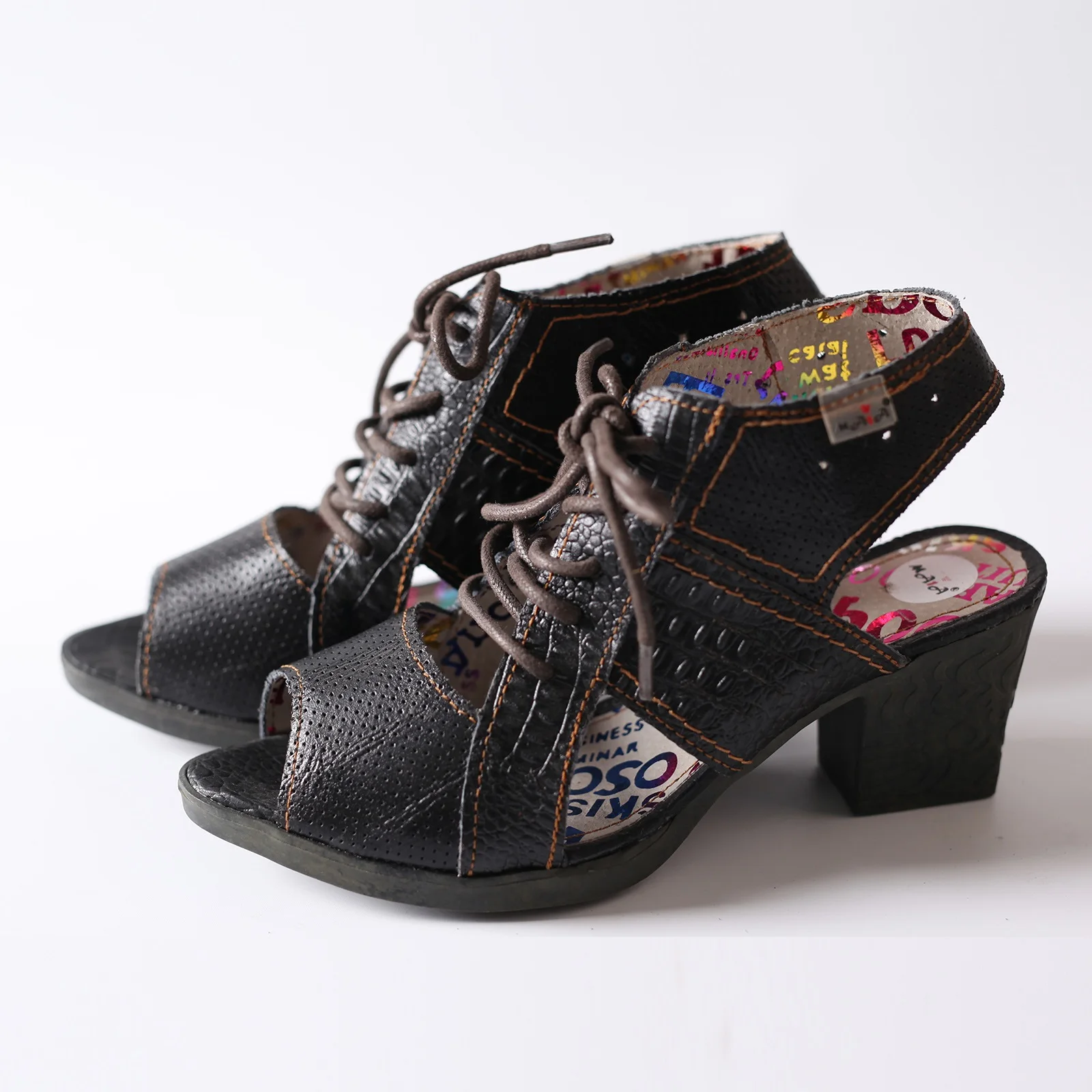 Новинка 2024 красивая женская повседневная обувь с корнями модная кожаная