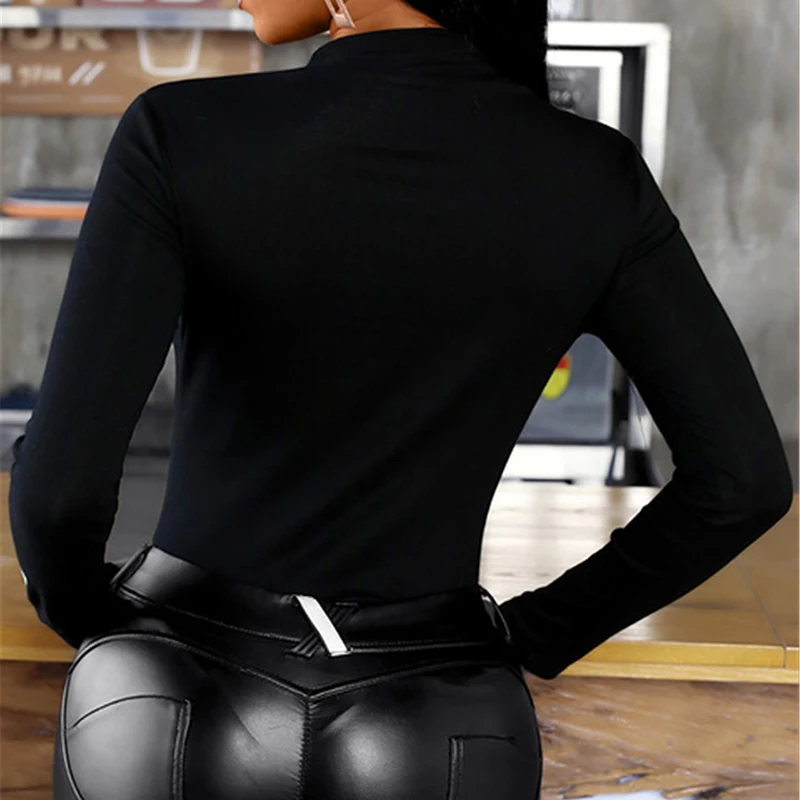 Женская футболка с открытыми плечами и бабочкой в готическом стиле | одежда