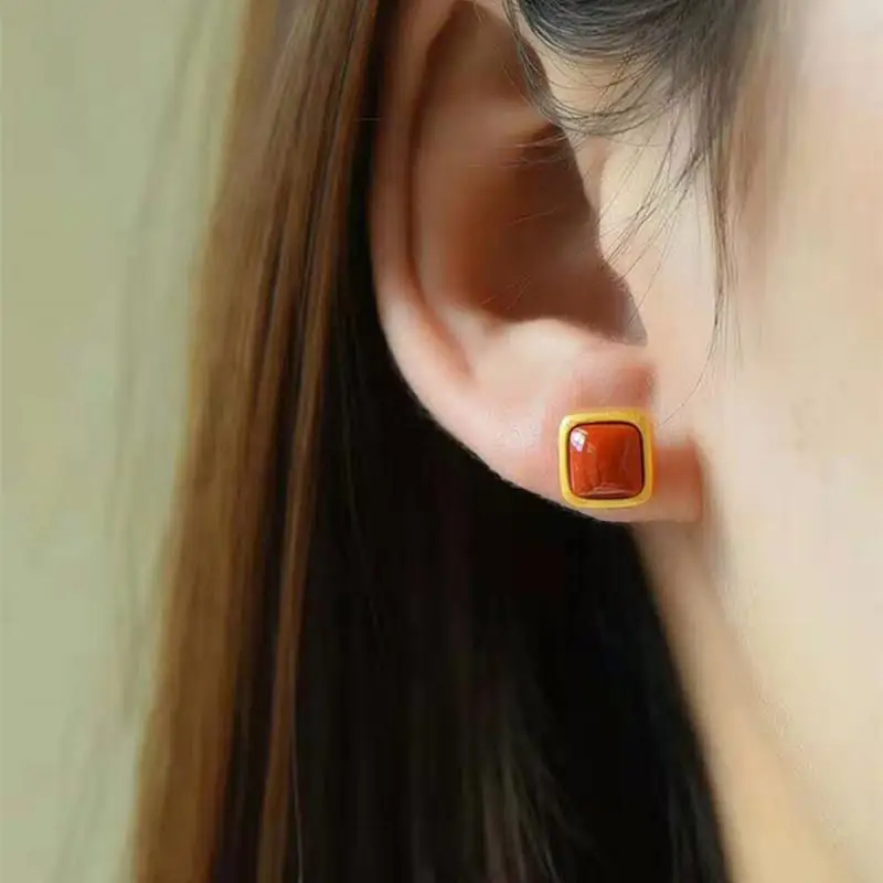 

Natural South Red Inlaid S925 Sterling Silver Gilding Craft Square Stud Earrings, Lasting Color Retention, Support Identificatio