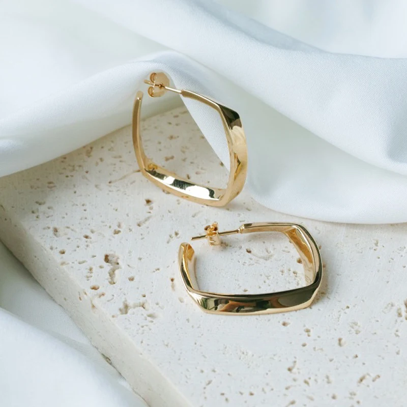 

New Fashion Geometry Gold Silver Hoop Earrings For Women Female Retro Drop Earrings 2021 Trend Classic Jewelry Gift Accessories