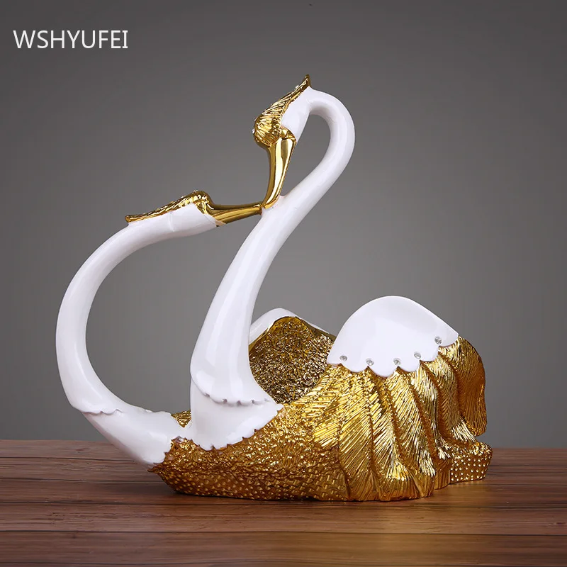 

European Swan Wine Rack Resin Ornaments Crafts Living Room TV Cabinet Desktop Decorations Wine Cabinet Decor Home Accessories
