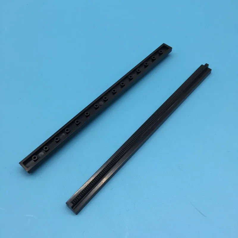 

Small particle technology building block train parts moc-3228 6156410 1x16 train board special rack with teeth assembly toy ev3