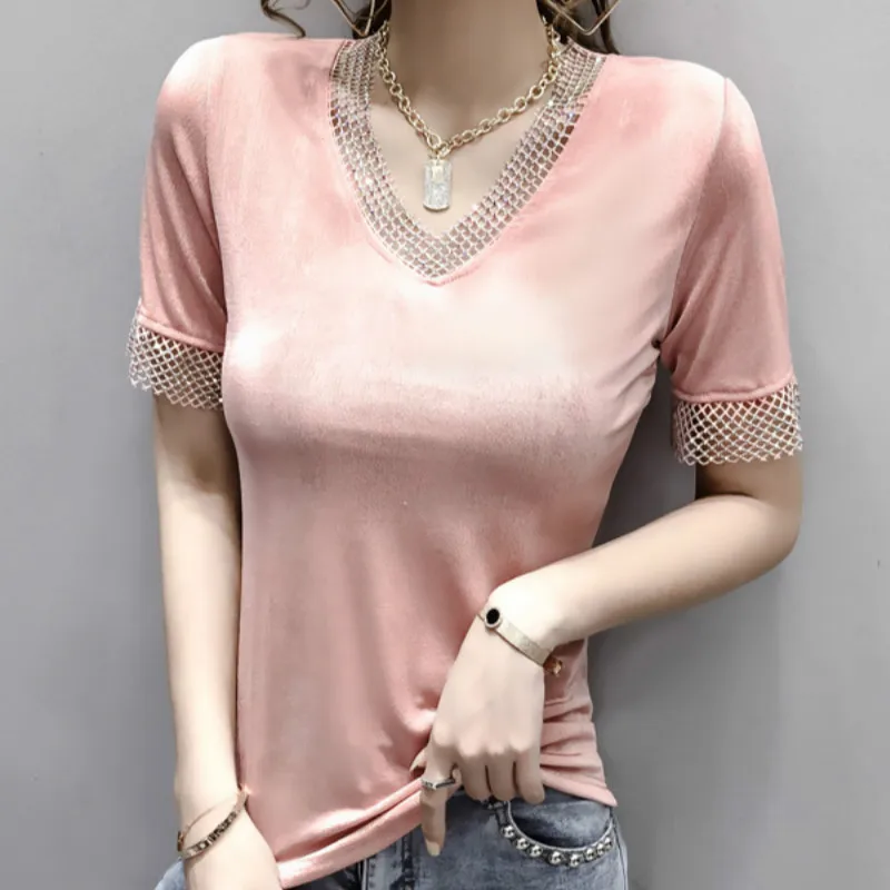 Футболка женская со стразами брендовая однотонная приталенная и простая рубашка