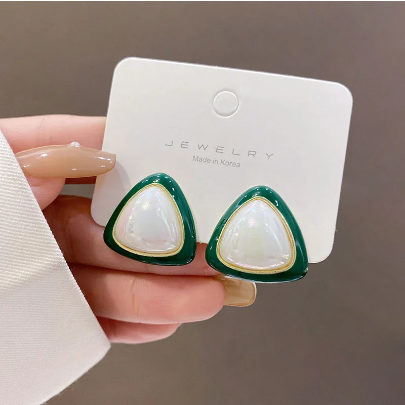 

Hot Sale INS Earrings For Women Copper Triangle Pearl Stud Jewelry Party Wedding Elegant Earring For Woman