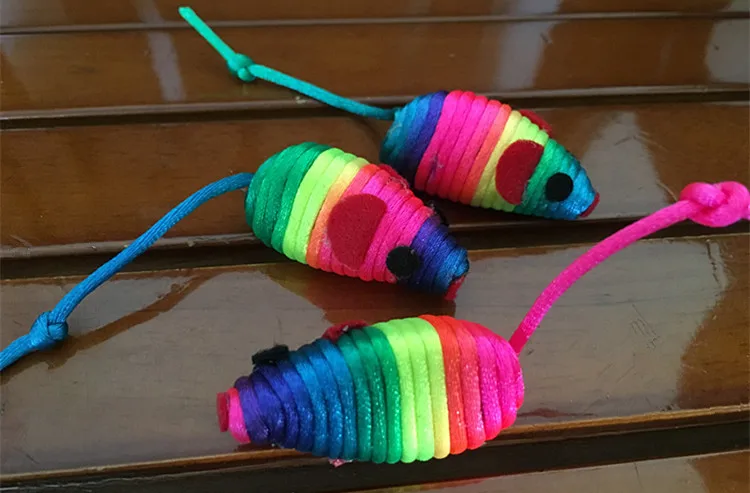 

4 Pcs/Lot Random Color Colorful Rope Mouse And Cat Toy Mini Tease Includes Rustling