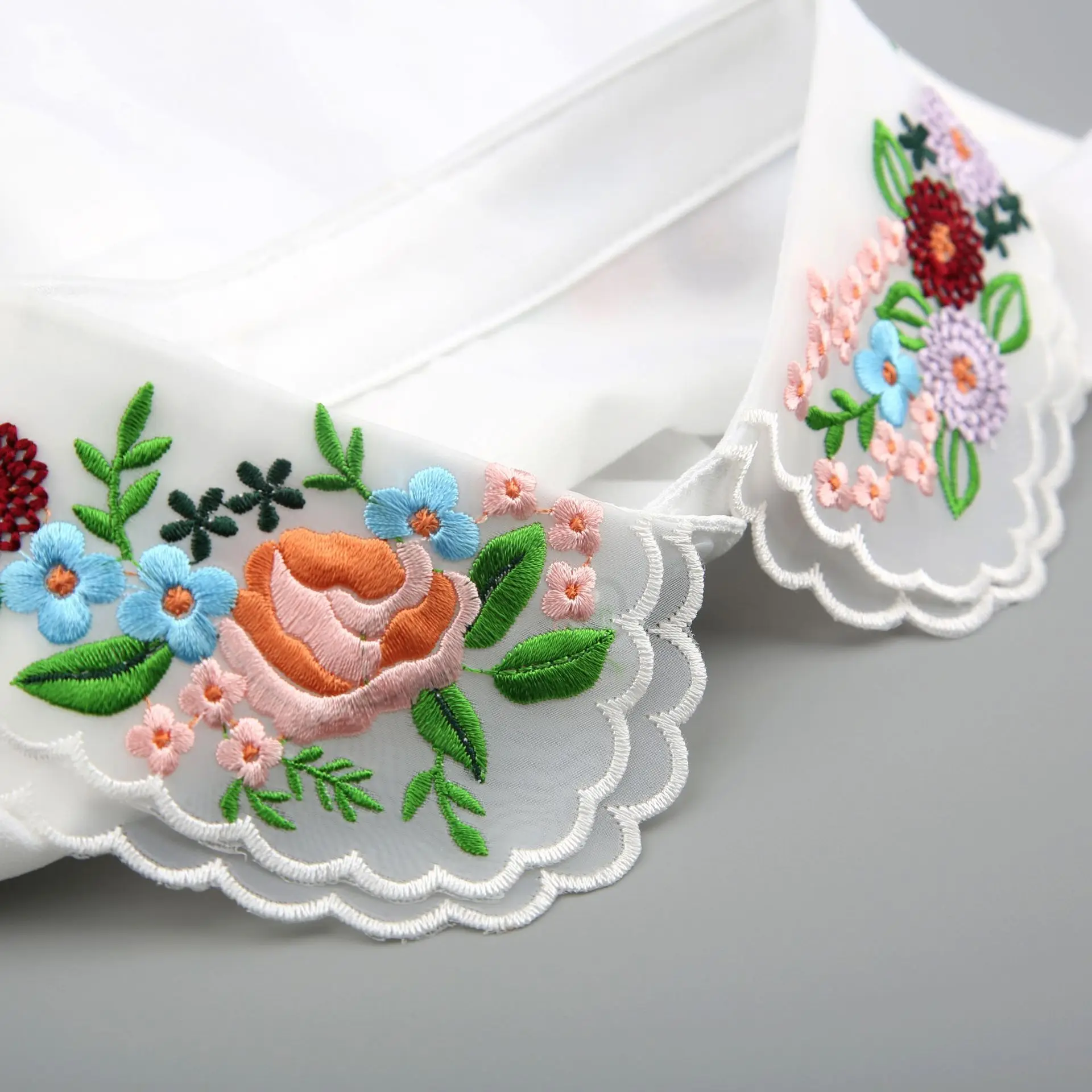 

Cute Embroidery Fake Collar Women Detachable Collars For Women Sweater Top Vintage White Ladies False Collar Lapel Half Shirt