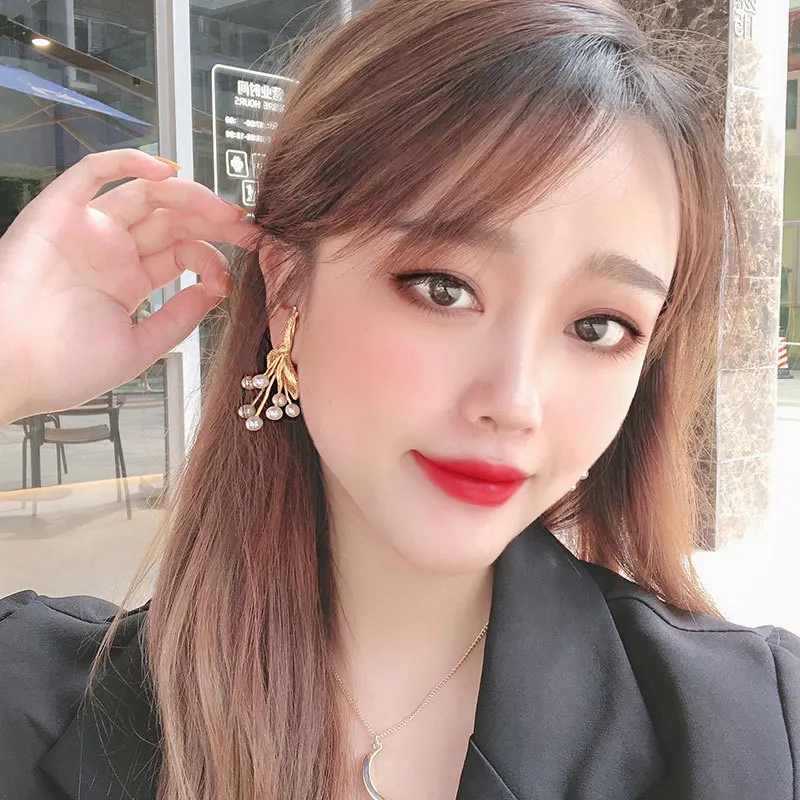 Женские серьги клипсы в стиле панк готика ретро с цветами жемчугом ювелирное