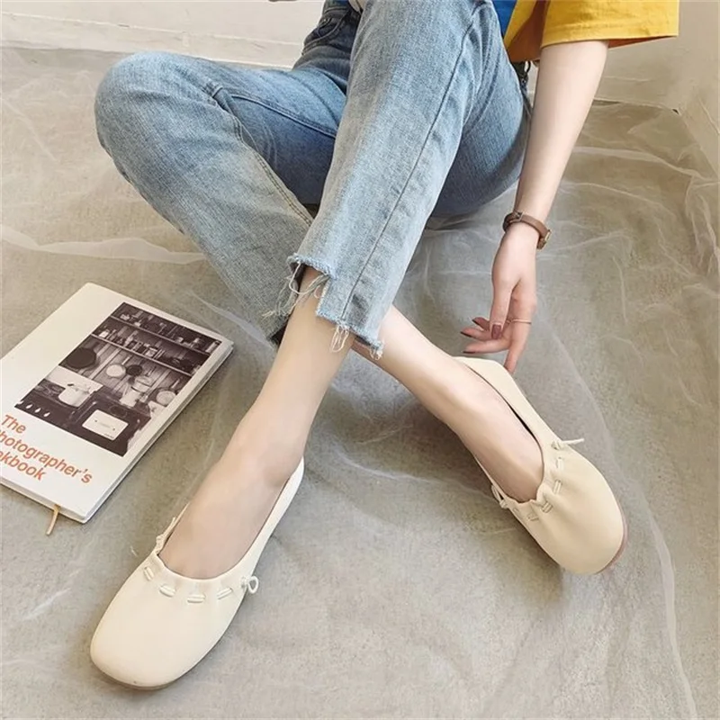 2020 новинка обувь на плоской подошве из искусственной кожи Женские туфли в