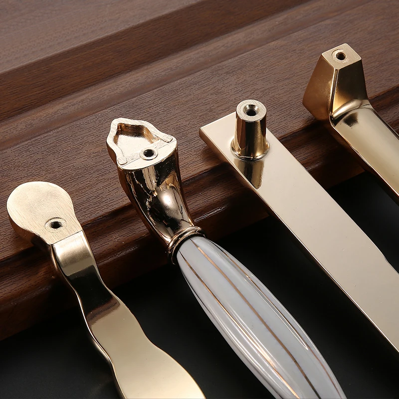 Золотые роскошные ручки ящика шкафа из цинкового сплава для европейского