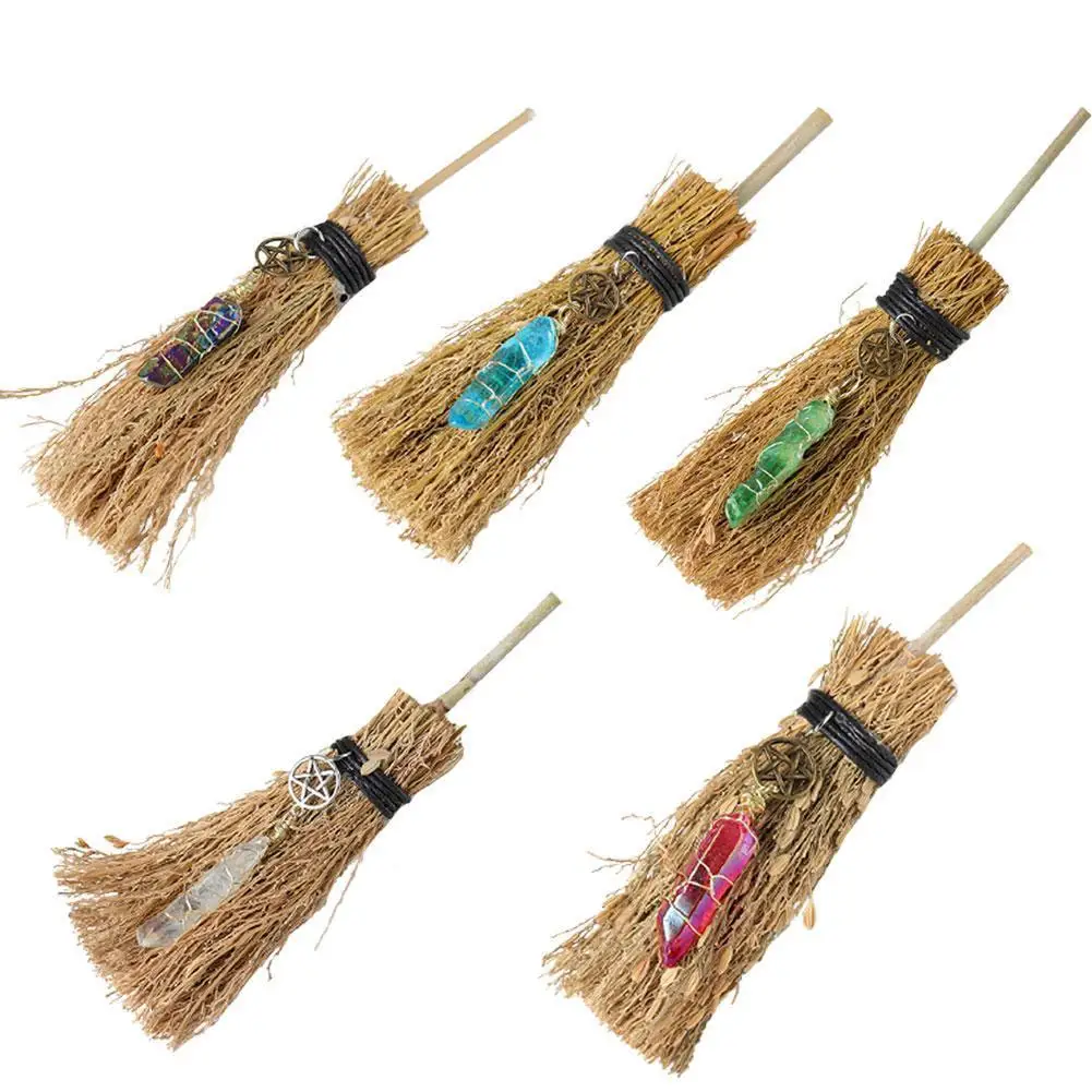 

1pcs Witch Broom Crystal DIY Decoration Mini Broom Pendant Pendant Halloween Accessories