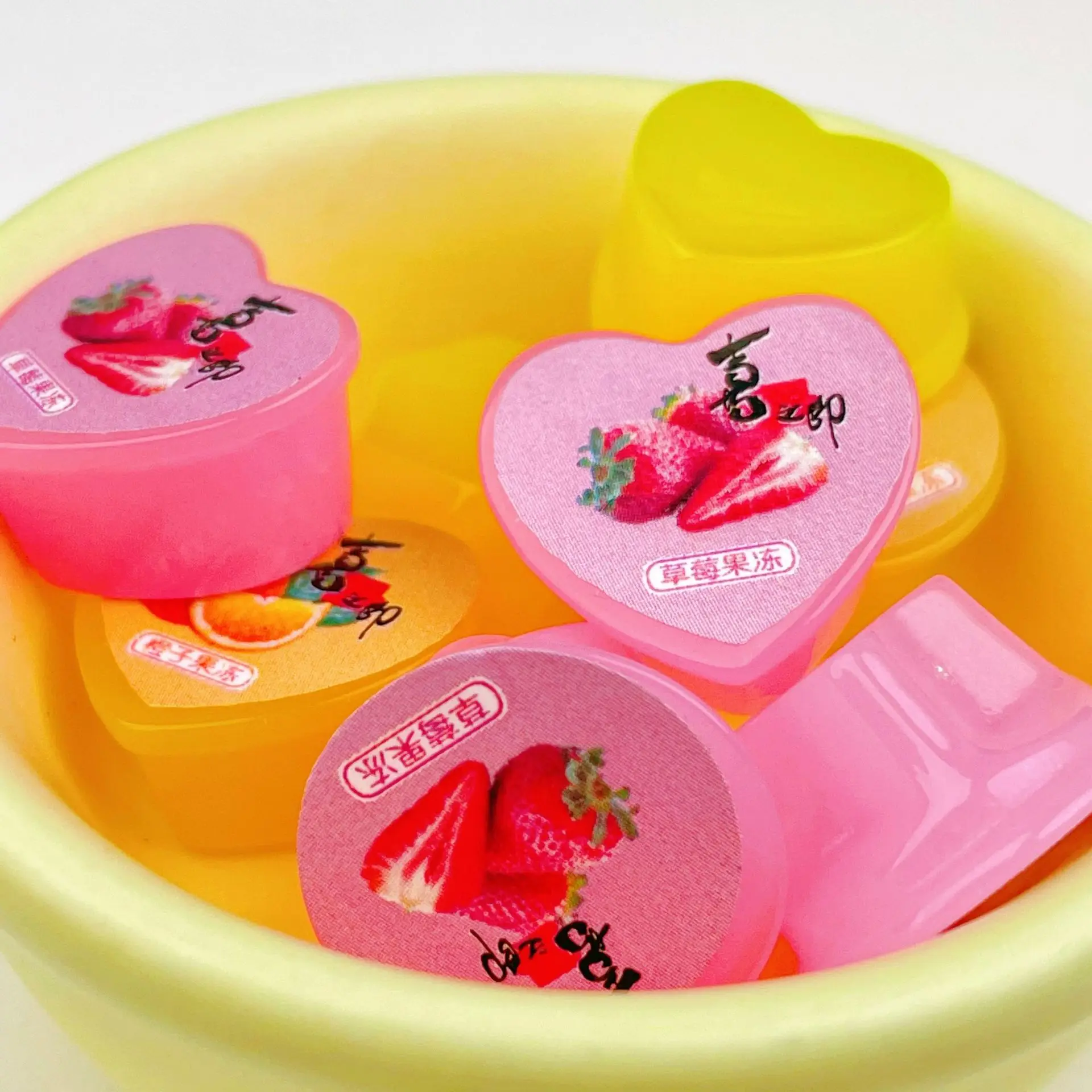 

Wholesale Miniature Imitation Jelly Pudding Resin Crafts Miniature Food Cabochon DIY Dollhouse Child Toy Accessories