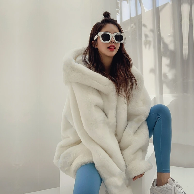 Women Winter Korean Fashion Thicken Warm Faux Fur Coat Winter Women Casual Hooded Long Sleeve Faux Lamb Fur Loose Jacket N221