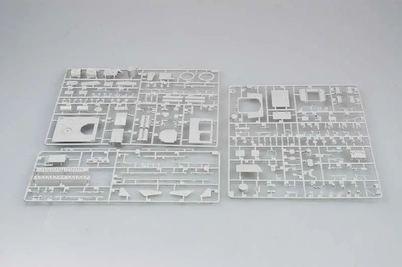 Trumpeter Model 00399 1/35 M1134 Stryker Anti- Tank (ATGM) model kit | Trank&ampMilitary Chariot