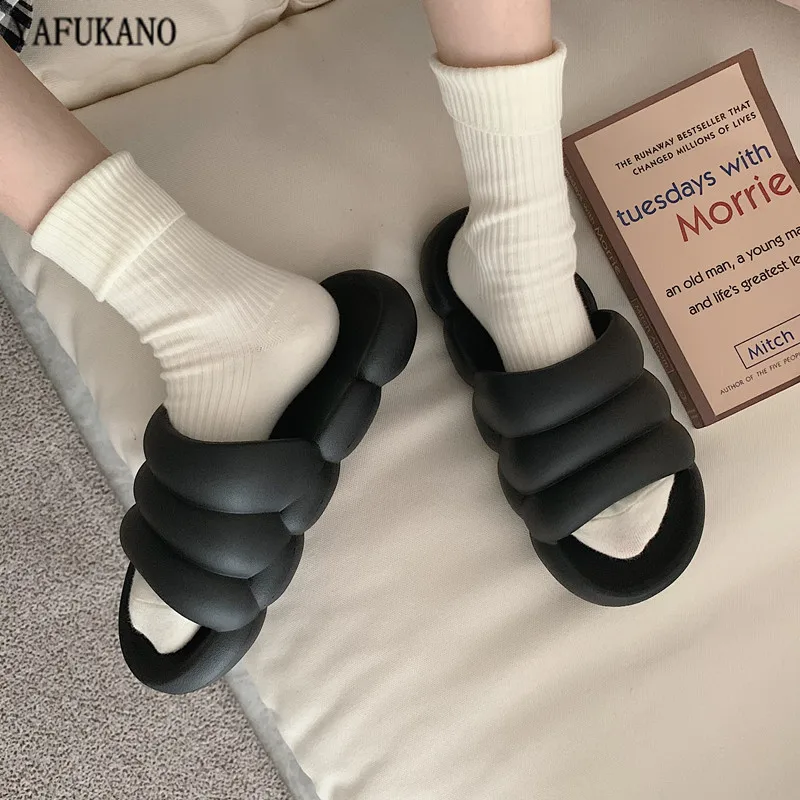 

Slippers Women Men Summer Fashion Home Bathroom Sandals Thick Bottom Couple Slides Non-Slip Floor Indoor Shoes Unisex Size 36-45