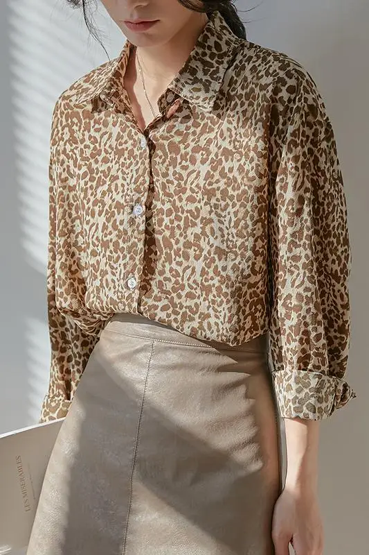 

2021 Spring New Fashion Leopard Turn-down Collar Women Shirts Blouses Long Sleeve Loose Elegant Female Tops Blusas