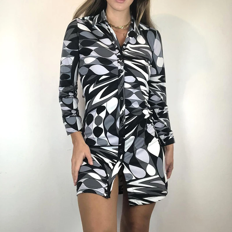 

Женское платье-рубашка на пуговицах, с геометрическим принтом