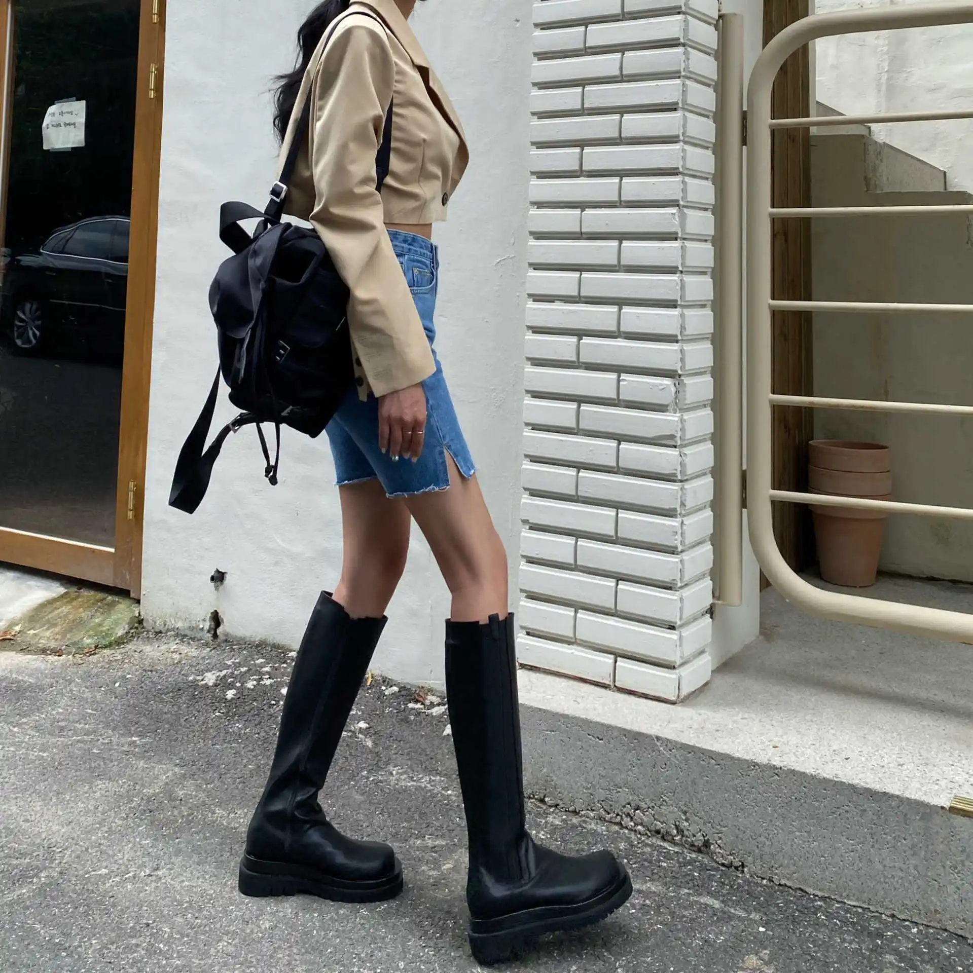 

Casual Summer Half Denim Shorts for Women High Waist Loose Pockets Female Straight Jeans Shorts 2021 Ladies Streetwear