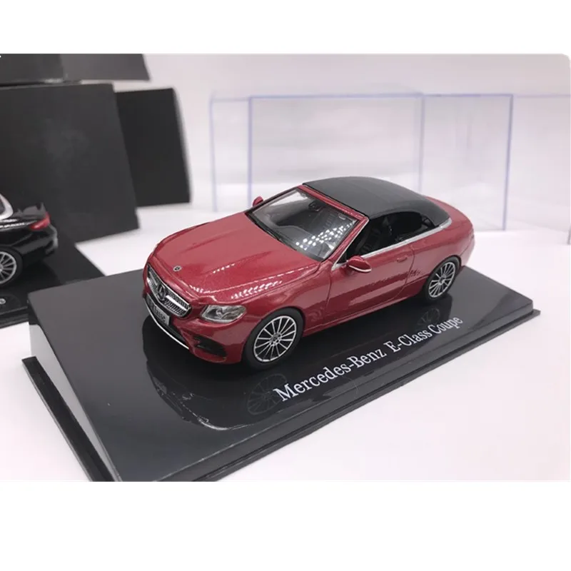 1:43 сплав модель автомобиля Mercedes-Benz E-CLASS модель игрушечной машины коллекция подарок - Цвет: Красный