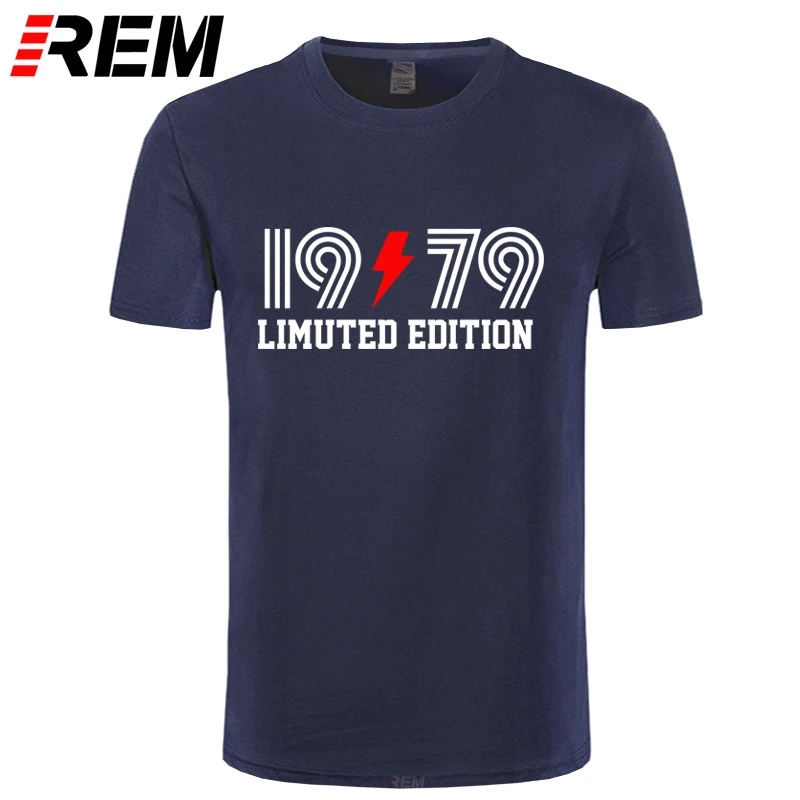 Новинка 1979 крутая футболка ограниченной серии Red Text Мужская модная с коротким