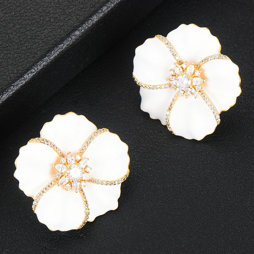

LARRAURI Fashion Cubic Zirconia Women Dress Engagement Party Wedding Bridal Earring Jewelry Elegant Shell Blossom Flower Earring