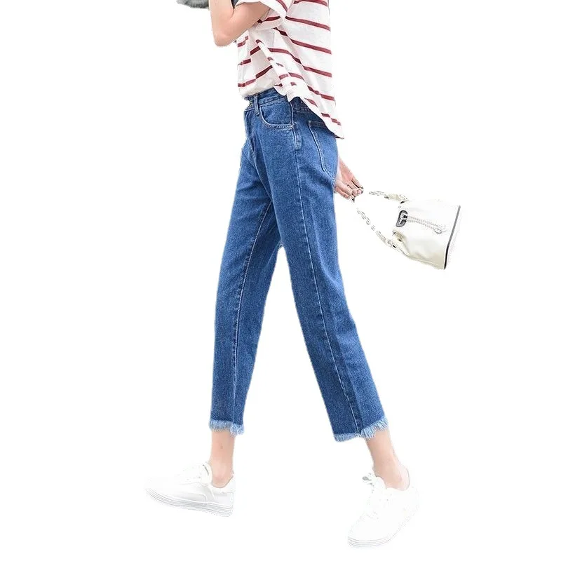 

Harajuku BF loose jeans female Korean version slim slim straight tube broken hole nine points wide leg pants female students