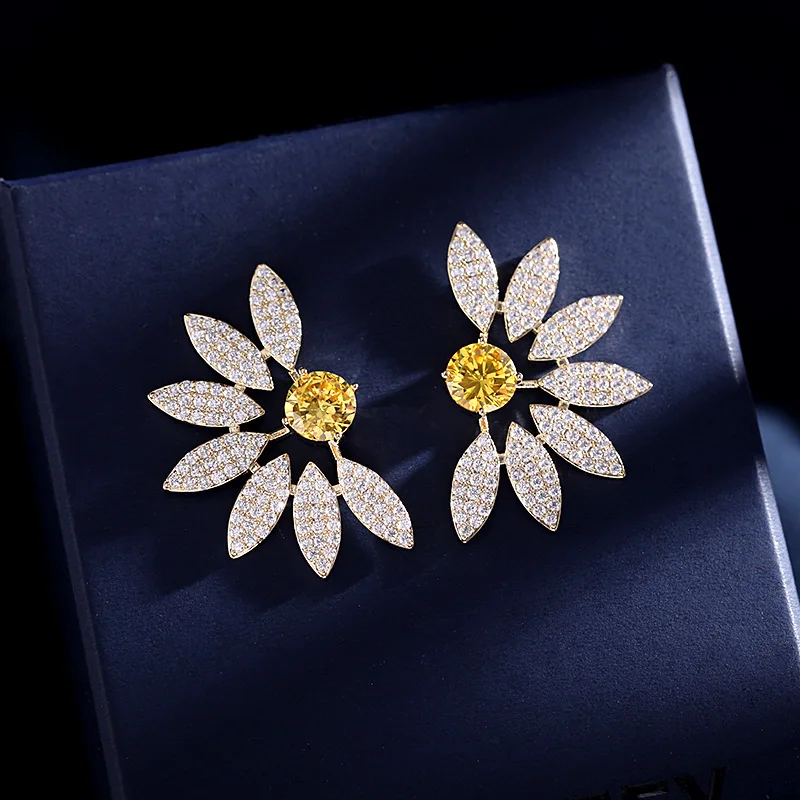 

New European and American Micro-inlaid Color Zircon Flower Fashion Stud Earrings Retro Port Style Silver Needle Earrings Women