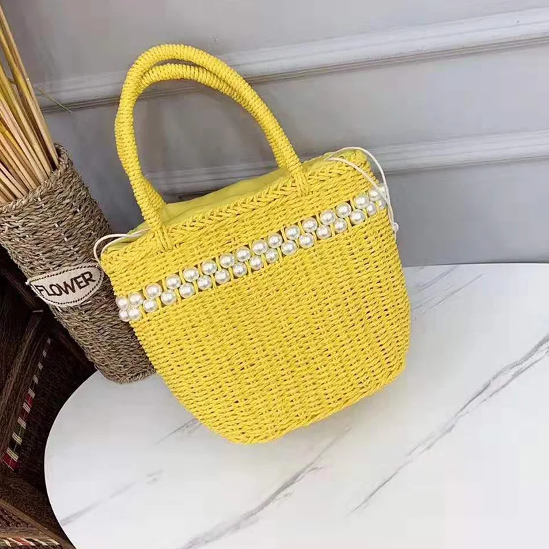 Женская сумка с инкрустированными жемчужинами соломенная верхними ручками