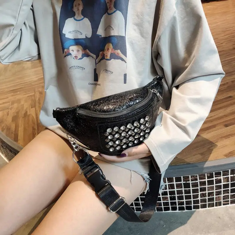 

Pocket Woman All-match Bright Noodles Rivet Pocket Chest Package Leisure Time Messenger Woman Package