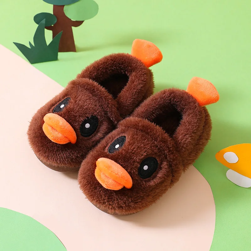 Детские теплые шлепанцы с изображением маленькой желтой утки зимняя обувь