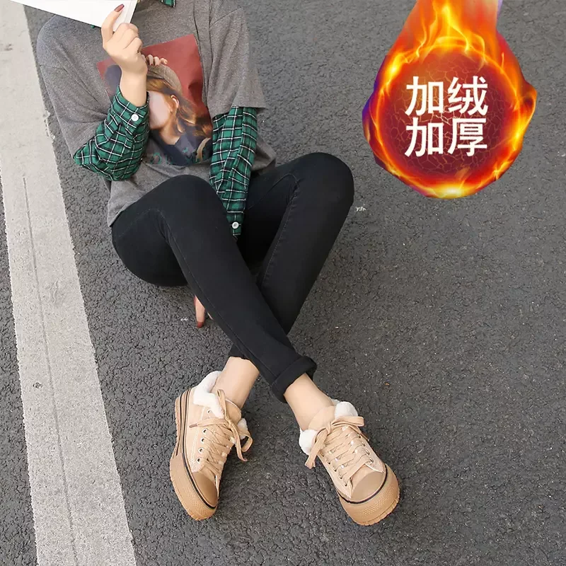 Женские кроссовки на вулканизированной платформе Белые Повседневные дышащие с