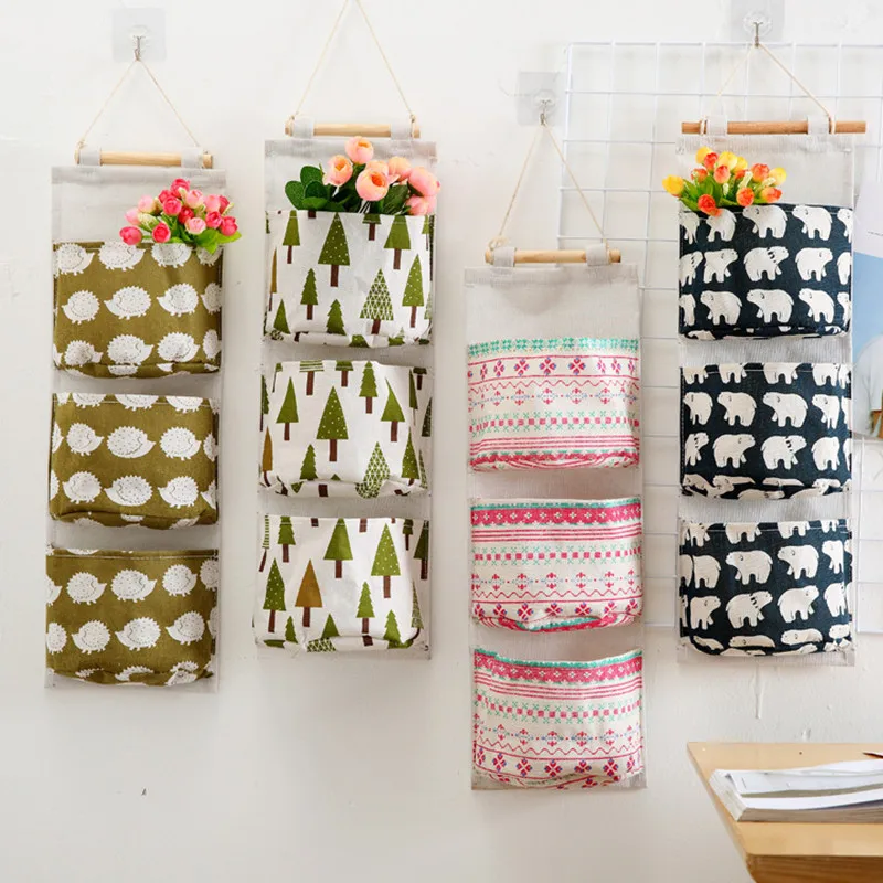 

Flamingo Pattern Cotton Linen Hanging Storage Bag 3 Pockets Wall Mounted Wardrobe Hang Bag Wall Pouch Cosmetic Toys Organizer